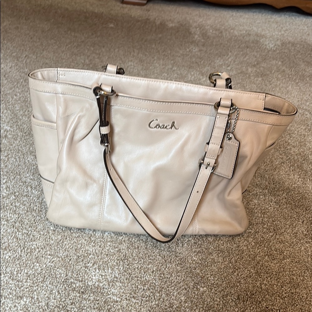 Coach Cream Tote Bag with Structured Design and Top Handles